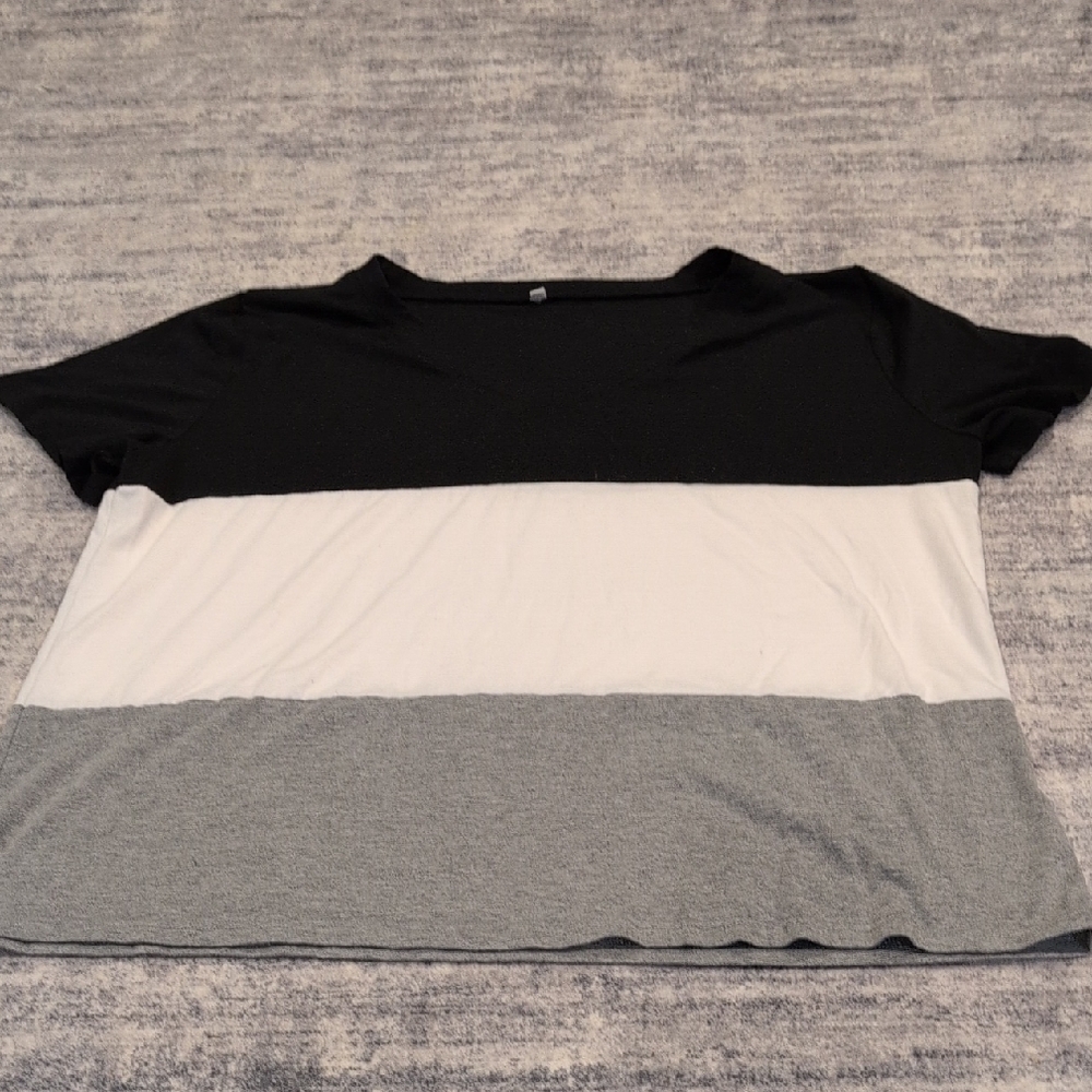 Stylish Black, White, and Gray Women's Top